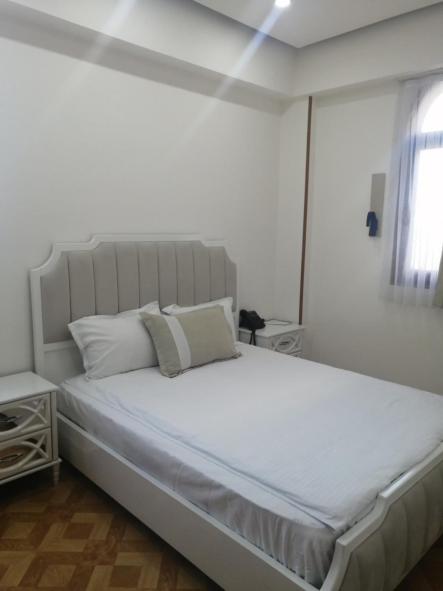 Luxin Hotel Tbilisi ภายนอก รูปภาพ