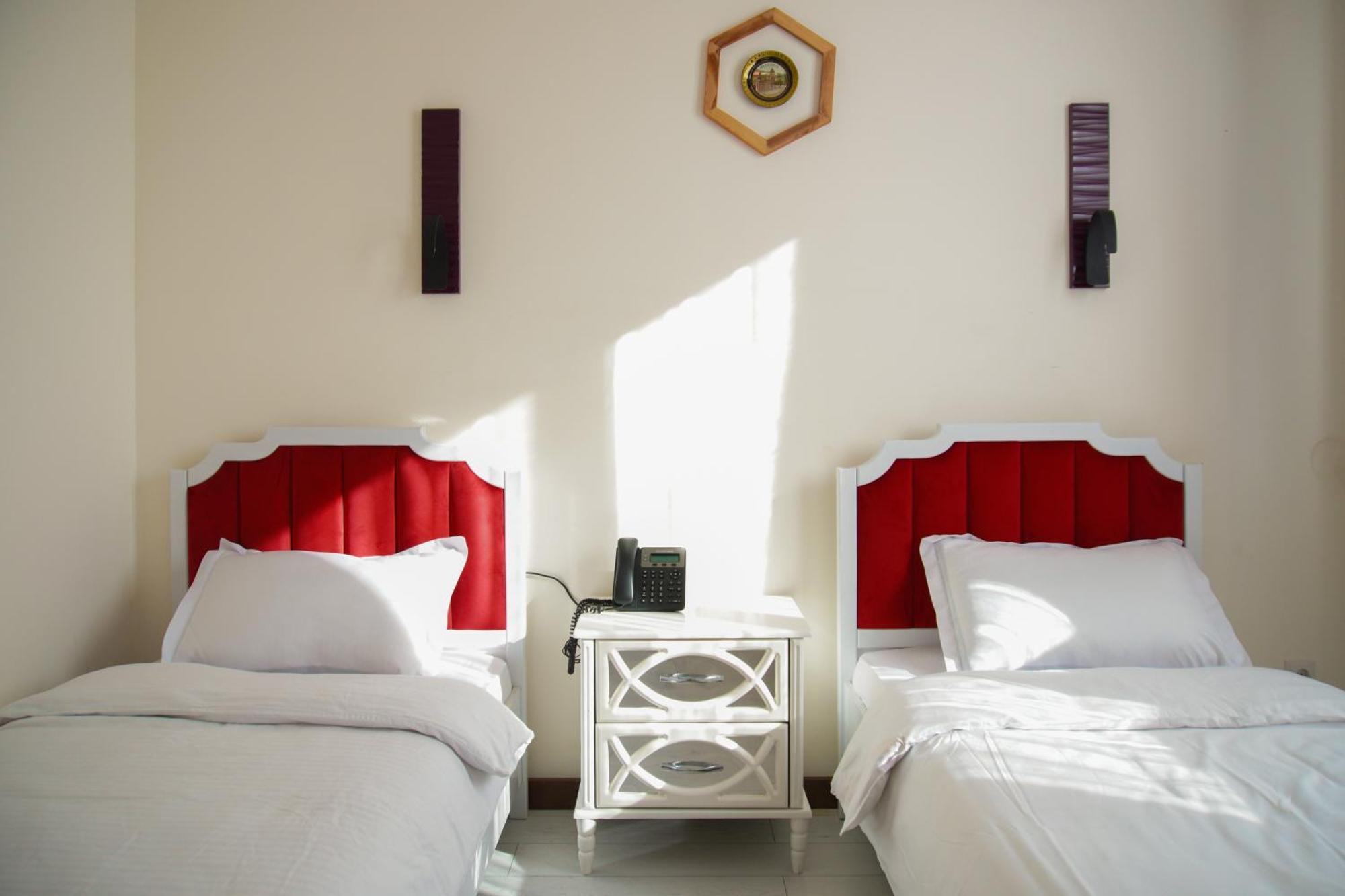 Luxin Hotel Tbilisi ภายนอก รูปภาพ